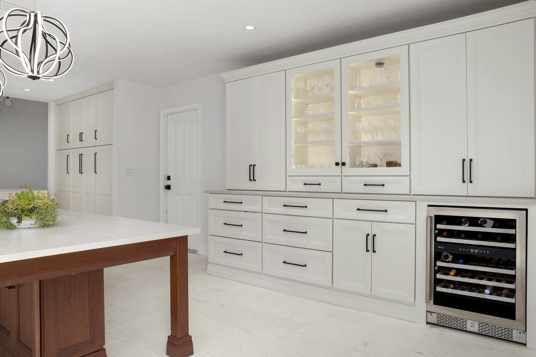 white corner kitchen remodeling in st. petersburg, fl