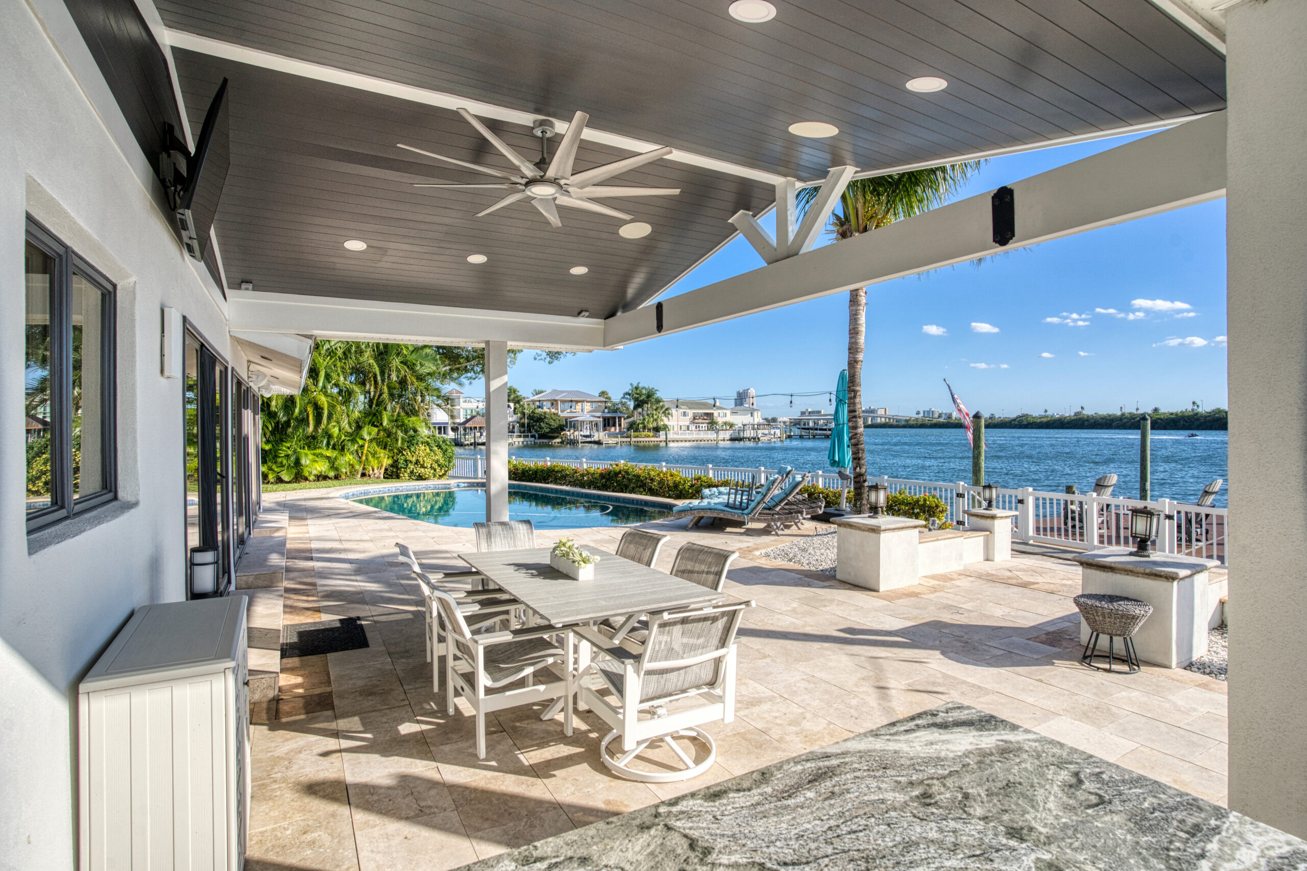 white corner kitchen remodeling in st. petersburg, fl